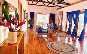 Casa Le Parc - Main Street